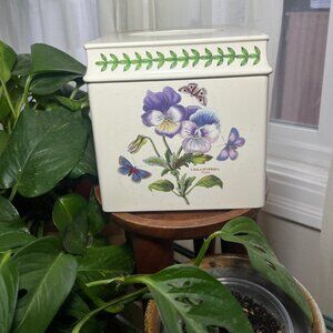 Vintage Botanic Garden Floral Tissue Box Cover Cottagecore Shabby Chic